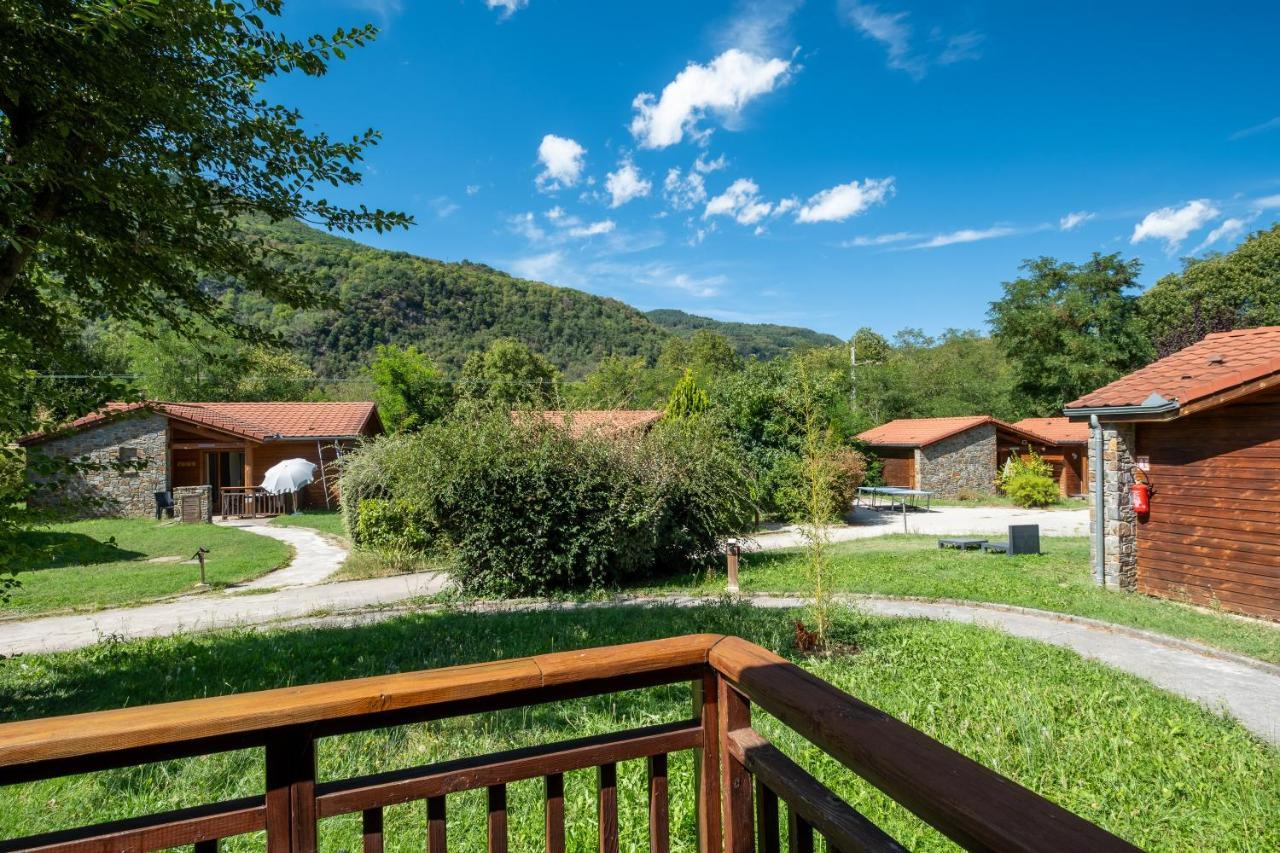 Le Hameau Du Comte De Foix - 11 Chalets En Ariege Mercus-Garrabet Exteriér fotografie