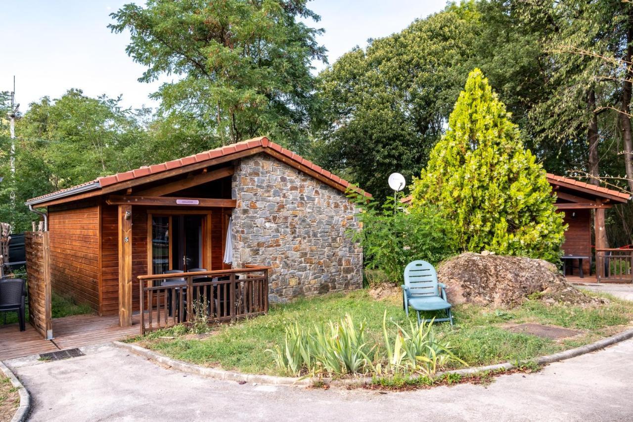 Le Hameau Du Comte De Foix - 11 Chalets En Ariege Mercus-Garrabet Exteriér fotografie